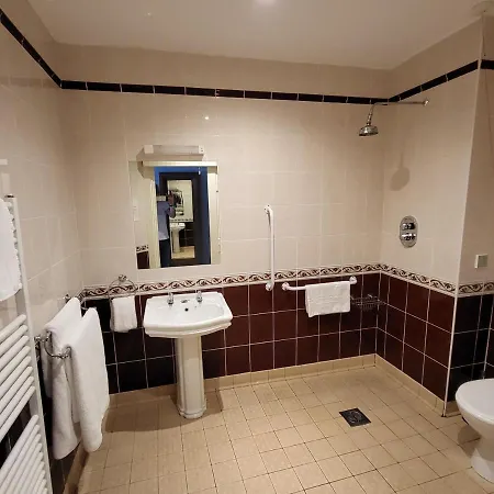 The Royal Inn 4*